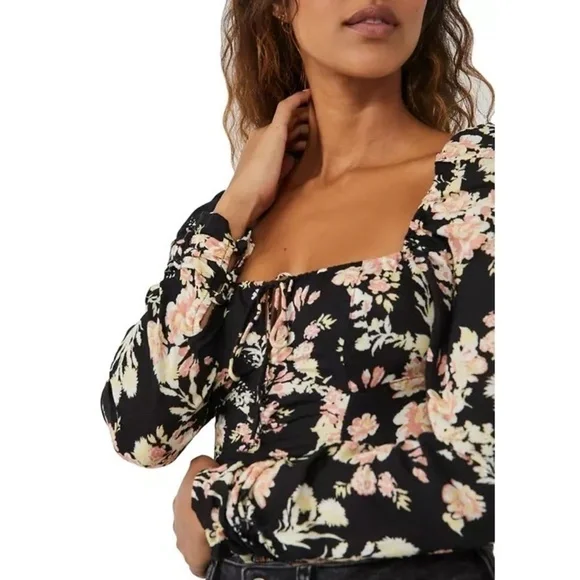 Free People Hilary Black Floral Print Top - Picture 2 of 14